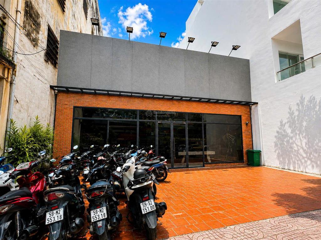 Mặt tiền kép cộng hòa, gần công viên hoàng văn thụ, p13, tân bình, ngang 7m, dt 256m2 43 tỷ ccg