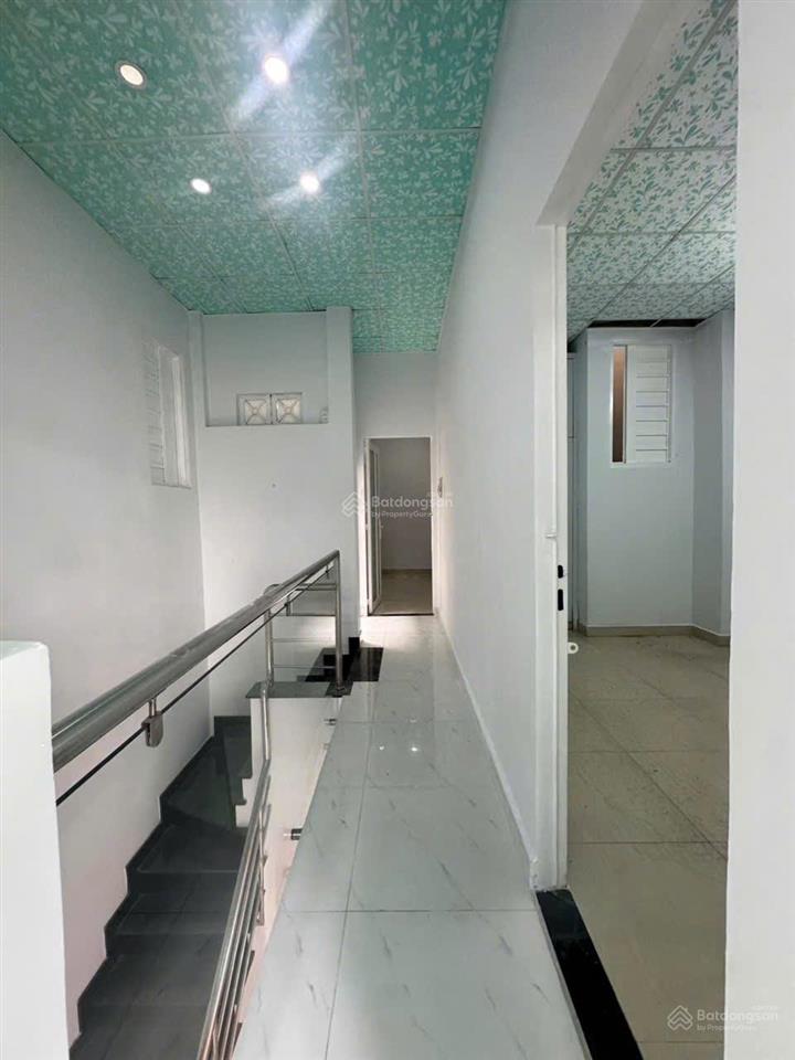 Hàng hiếm tân bình  hoàng bật đạt  5x13m vuông đẹp sổ riêng giá 5,6 tỷ tlcc