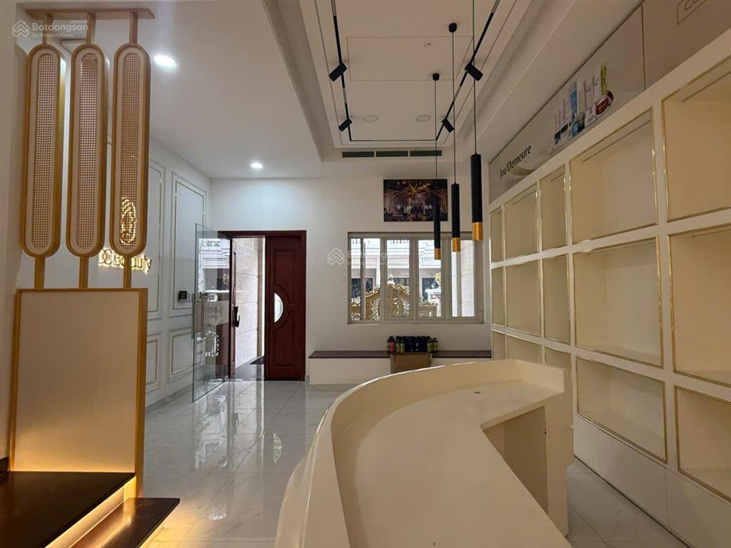 Đổi nhà mới bán nhanh mặt tiền nguyễn văn lượng gò vấp 9x18m xd 4 tấm giá 29.5 tỷ hđ thuê 50tr