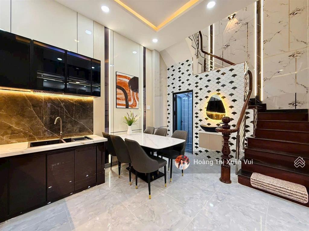 Diện tích khủng nhà ngay quang trung p. thông tây hội 10x18,5m c4 giá 15,7 tỷ