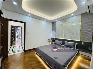 Bán gấp mặt tiền phan văn trị p. hạnh thông 4,2x21m xd 4 tấm giá 18,5 tỷ hđ 40tr/th