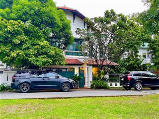 Bán biệt thự 204 nguyễn văn hưởng, thảo điền  15x25.5  890m2 sàn  98 tỷ