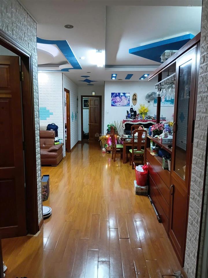 Chính chủ bán gấp, chung cư lô b  199 nam kỳ khởi nghĩa, 3,3 tỷ, 3pn  95m2 giá siêu hot