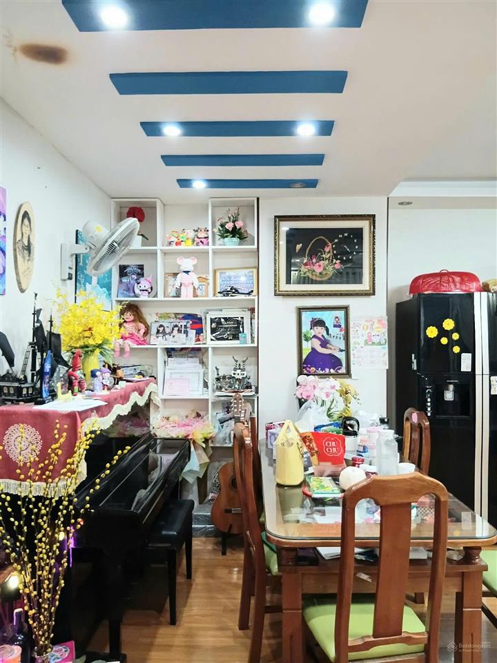 Chính chủ bán gấp, chung cư lô b  199 nam kỳ khởi nghĩa, 3,3 tỷ, 3pn  95m2 giá siêu hot
