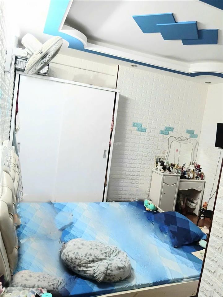 Chính chủ bán gấp, chung cư lô b  199 nam kỳ khởi nghĩa, 3,3 tỷ, 3pn  95m2 giá siêu hot