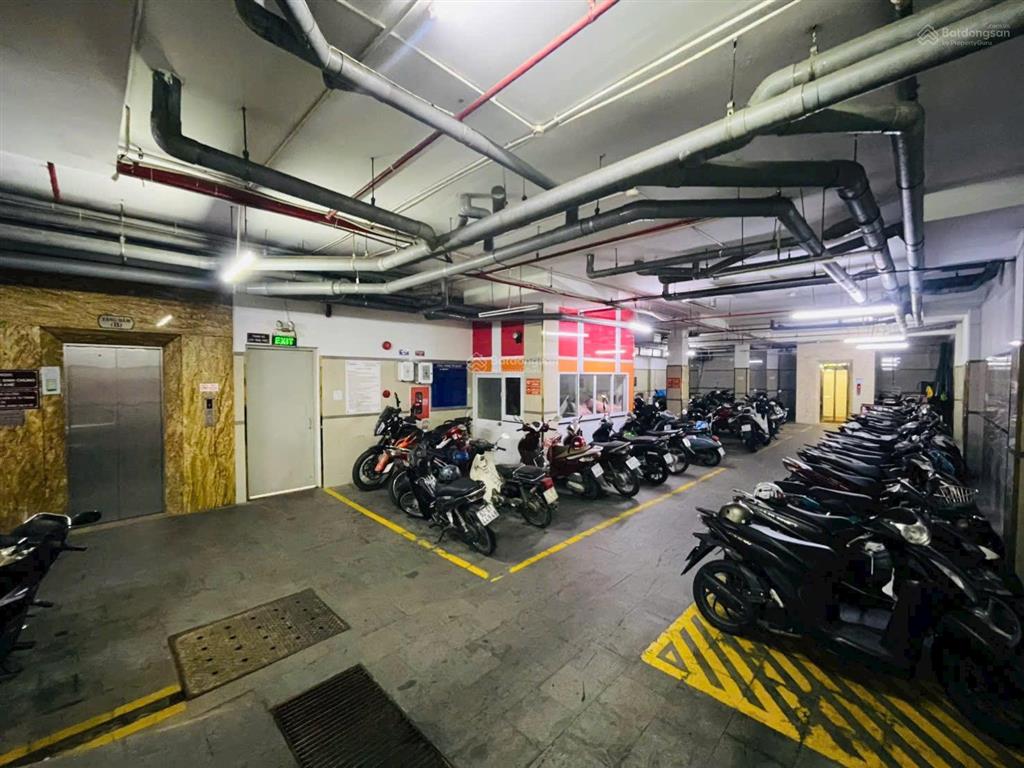 Chính chủ bán căn nhà mặt tiền số 44 thoại ngọc hầu phường hoà thạnh quận tân phú ngang 10 dài 60