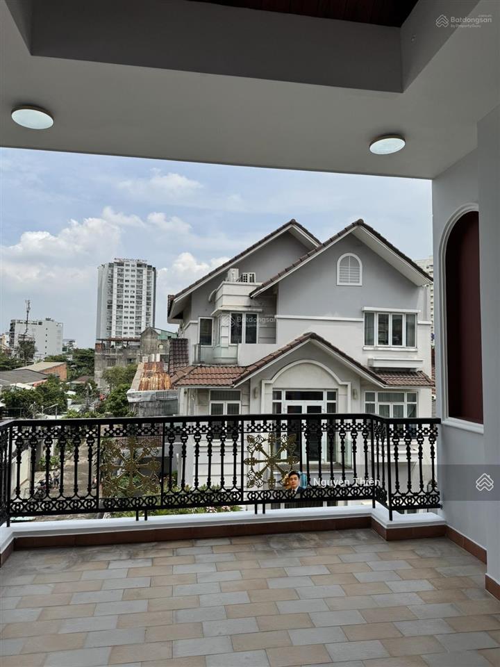 Ngã tư hàng xanh, nhà 3 lầu 4x18m, hẻm 6m xe hơi bạch đằng p24 bình thạnh, giá chỉ 11.2 tỷ tl