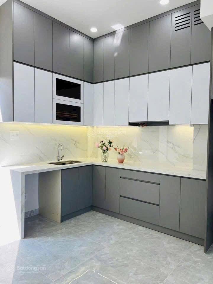 Bán nhà 1 trệt 2 lầu hẻm xe hơi 8m đường nguyễn xiển, sổ hồng riêng, hoàng công đầy đủ, view sông