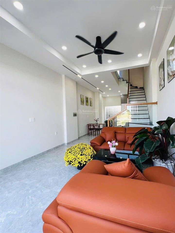 Bán nhà 1 trệt 2 lầu hẻm xe hơi 8m đường nguyễn xiển, sổ hồng riêng, hoàng công đầy đủ, view sông