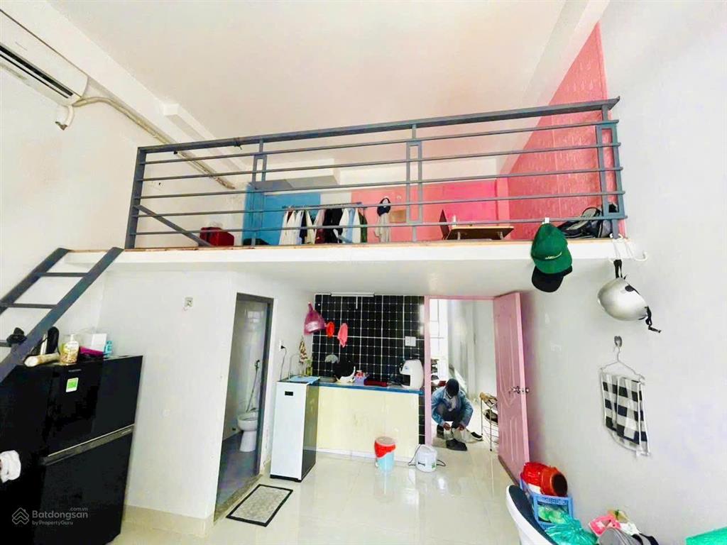 Bán căn hộ dịch vụ 1 trệt 3 lầu có 8 phòng, cho thuê 32tr/tháng, hẻm xe hơi đường man thiện