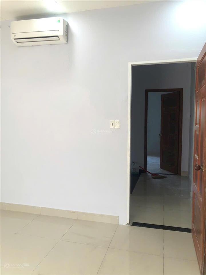 Bán nhà 1 trệt 2 lầu hẻm xe hơi gần ngay ngã tư thủ đức, ga metro, xa lộ hà nội, sổ riêng