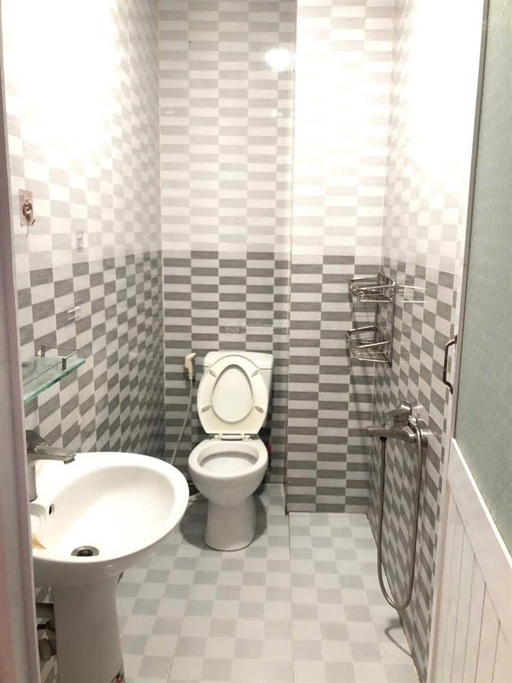 Bán nhà 1 trệt 2 lầu hẻm xe hơi gần ngay ngã tư thủ đức, ga metro, xa lộ hà nội, sổ riêng