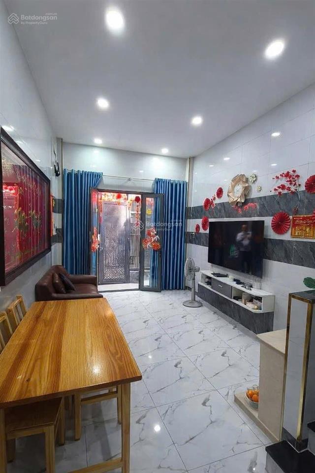 4 tầng4 phòng ngủngay cầu chà và10m ra đường lớn 12m2 mặt hẻmsổ riêngchỉ 5.x thương lượng