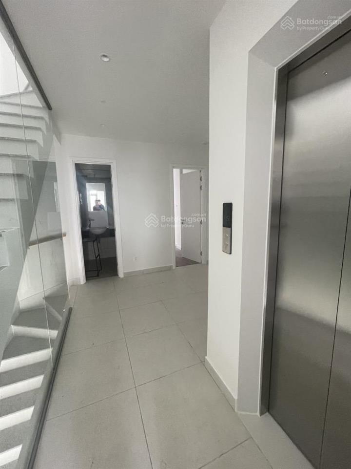 6 tầng thang máy gara oto an dương vương q8 full nội thất sổ riêng vuông nhỉnh 8 tl