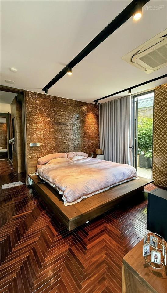 Villa nghỉ dưỡng siêu thiết kế phạm hùng quận 8dt 10x22,5 full nội thất 33 tỷ tl