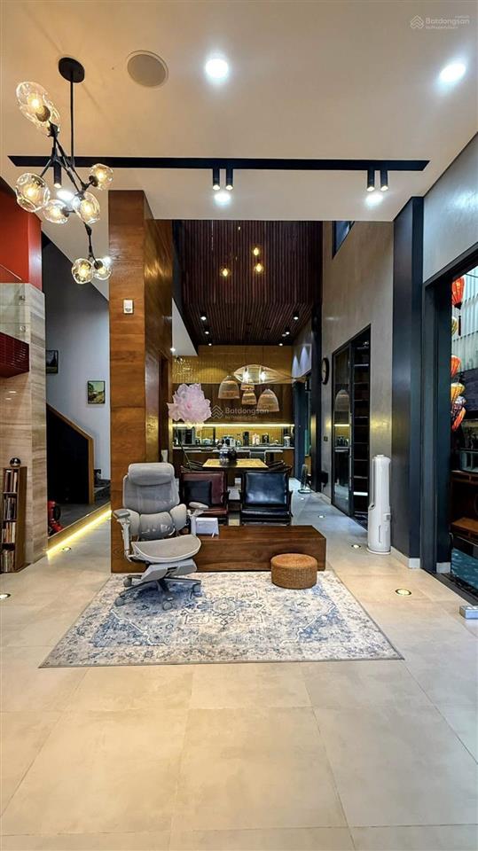 Villa nghỉ dưỡng siêu thiết kế phạm hùng quận 8dt 10x22,5 full nội thất 33 tỷ tl