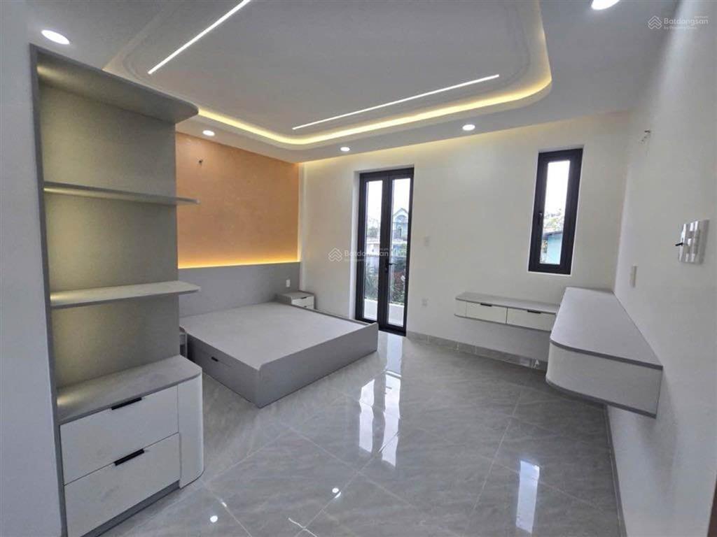 Nguyễn thị tú 4 tầng ngang khủng 9m, dài 10m. cạnh kdc vĩnh lộc, nhỉnh 6 tỷ thương lượng