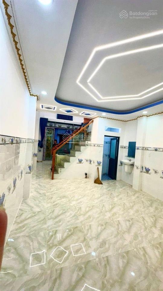 Bán gấp nhà sát bình trị đông hxh 40m2, 4x10m, giá 2tỷ9