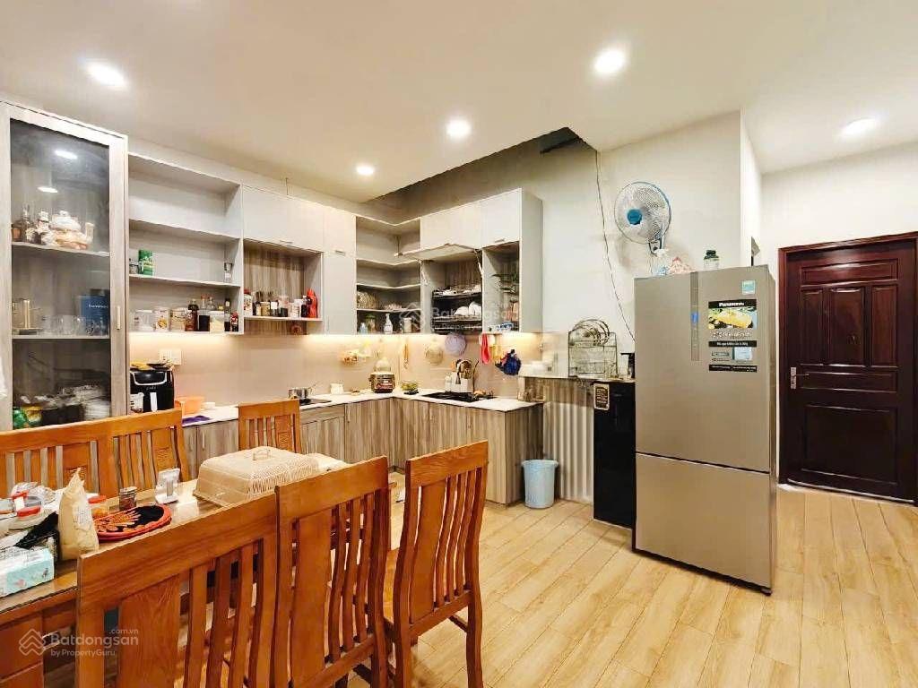 Bán gấp nhà hxh âu cơ 64m2 5x14 4 tầng 5pn giá chỉ 6ty8