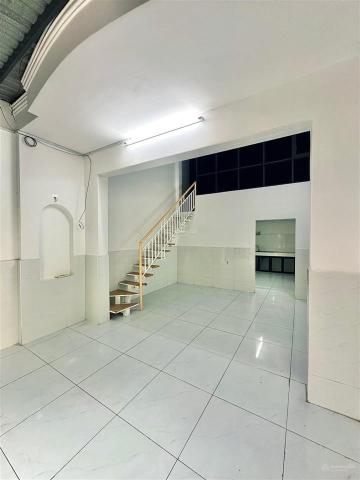 Bán gấp nhà hxh liên khu 5  6, 40m2, 4x10m, giá 3,75 tỷ