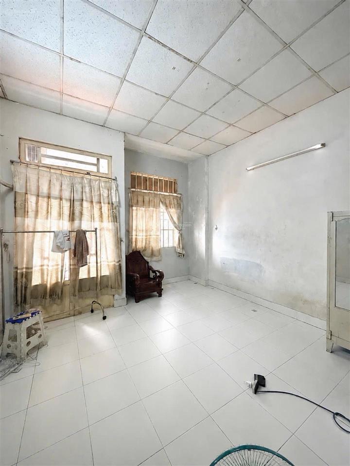 Bán gấp nhà hxh chiến lược 40m² 4x10 giá 4 tỷ