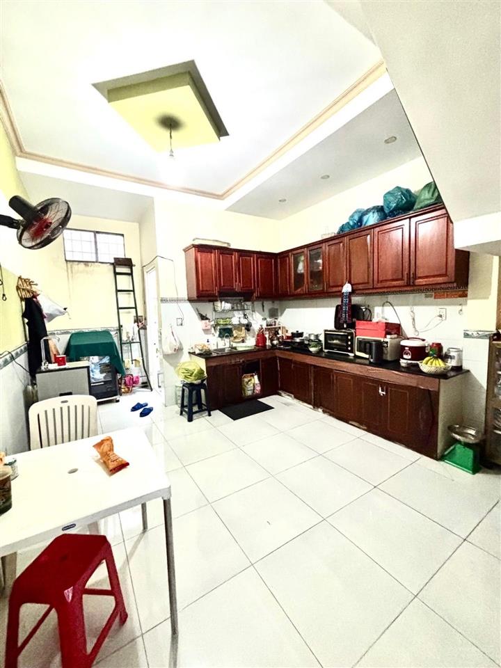 Bán gấp nhà nguyễn hữu tiến 72m² 4x18, 3 tầng, 3pn giá 5,3 tỷ