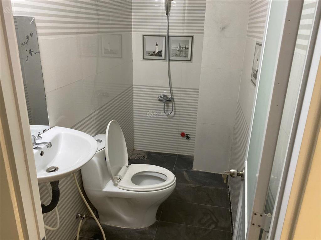 Bán gấp nhà hxh gần gò xoài 56m2 4x14 4 tầng, 9pn, 9wc giá 7 tỷ.