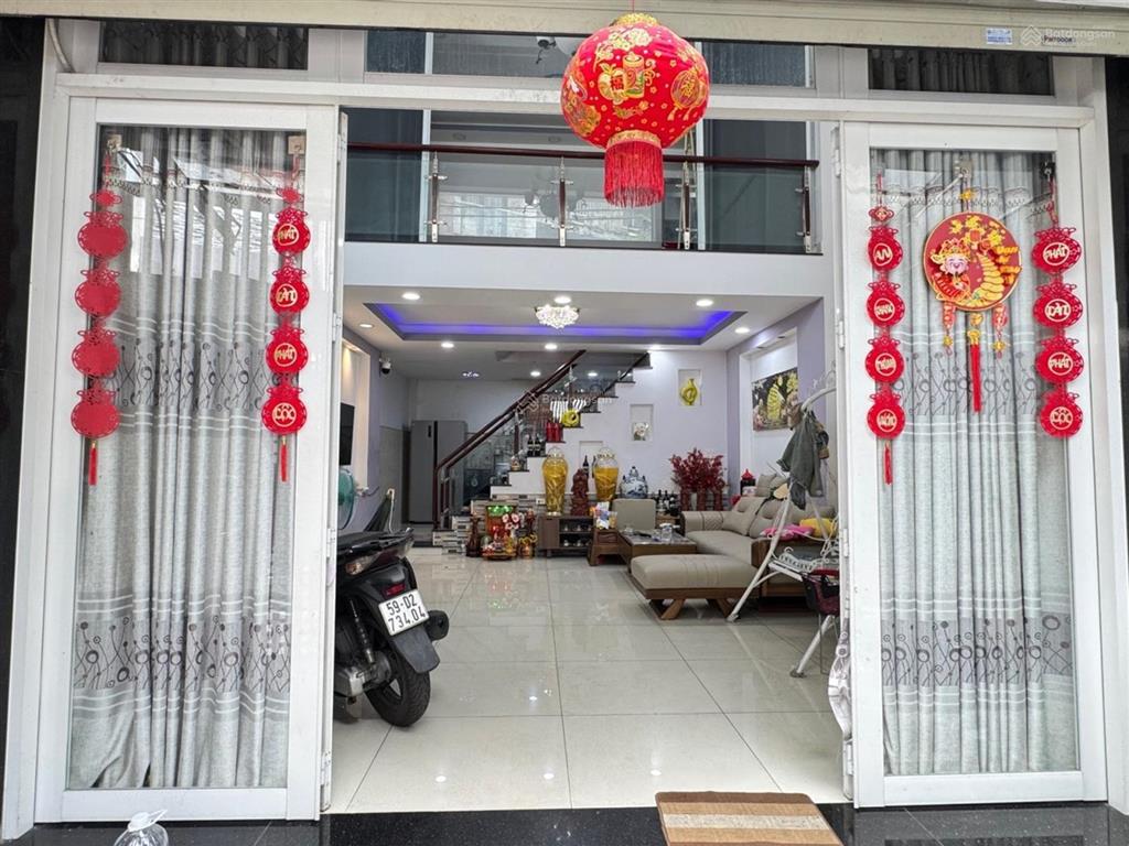 Bán gấp nhà hxh trịnh đình trọng 60m2, 5.5x13m, 3 tầng, 3pn giá nhỉnh 6tỷ