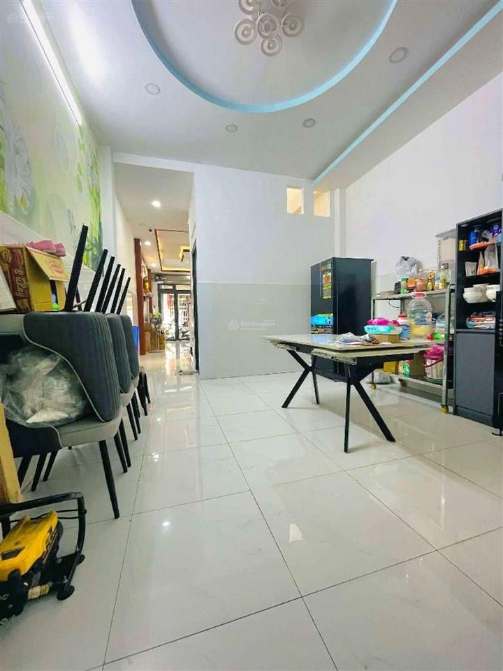 Bán gấp nhà hẻm ô tô tô hiệu 68m2, 4x17m, giá 6tỷ5