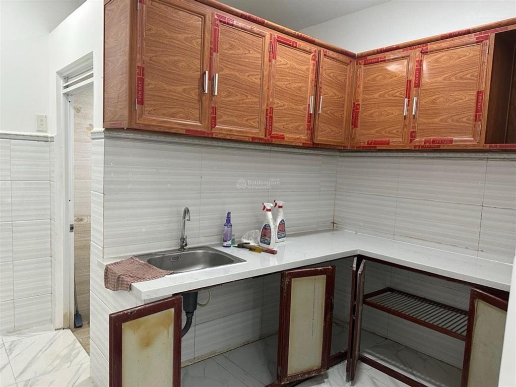 Bán gấp nhà gần kênh tân hoá 32m2 giá nhỉnh 3ty