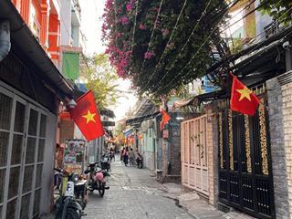 Đầu tư siêu tốt  dòng t.iền hơn 80tr  3 tầng  ngang 4m  hẻm thông thoáng  lương văn can q8