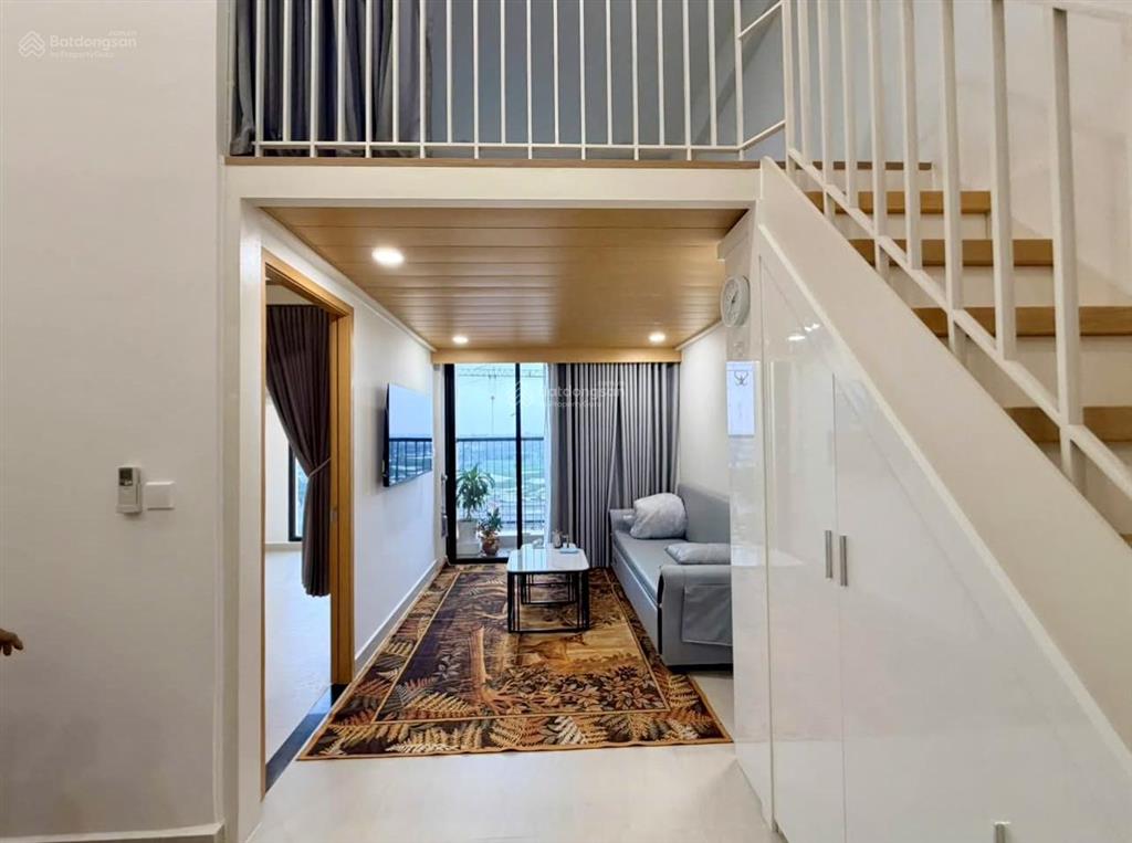 Chính chủ cần bán căn studio view đường 36m, đại lộ hoa, công viên siêu đẹp giá 1,3 tỷ.