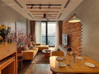 Bán gấp căn hộ 2pn2vs, view hồ sen, sổ đỏ sẵn tại vinhomes symphony.