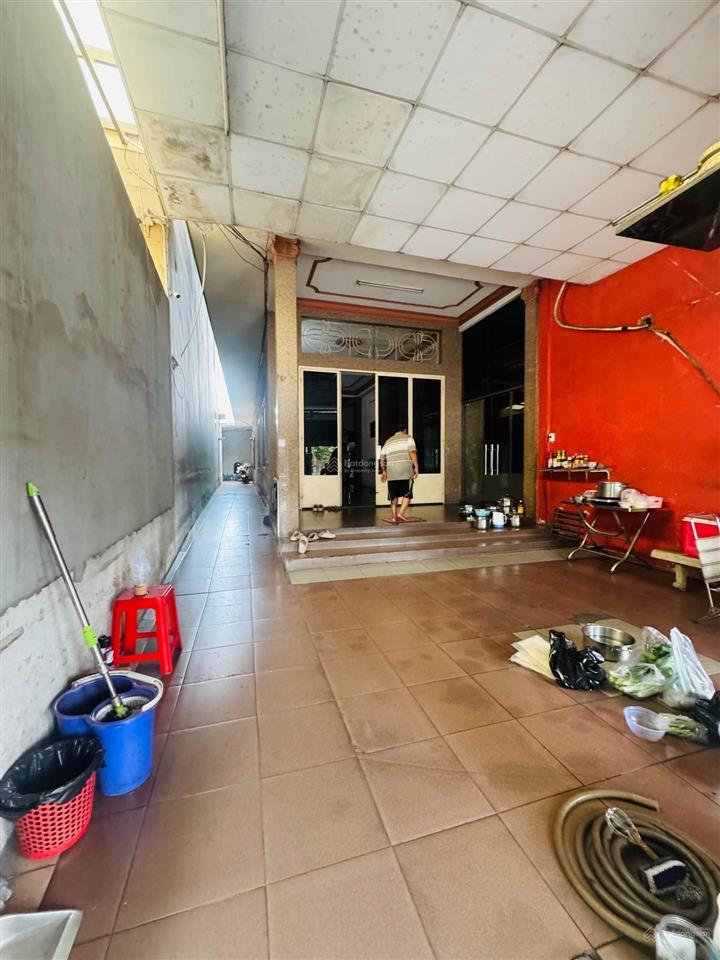Bán nhà mặt tiền kinh doanh ngay nguyễn sơn, tân phú dt 11 x30m vuông a4 giá nhỉnh 57 tỷ