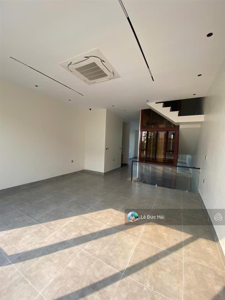 Cho thuê liền kề hải âu 2 tầng, 2pn có bếp + đh, hai mặt đường làm văn phòng + ở, chỉ 12tr/tháng