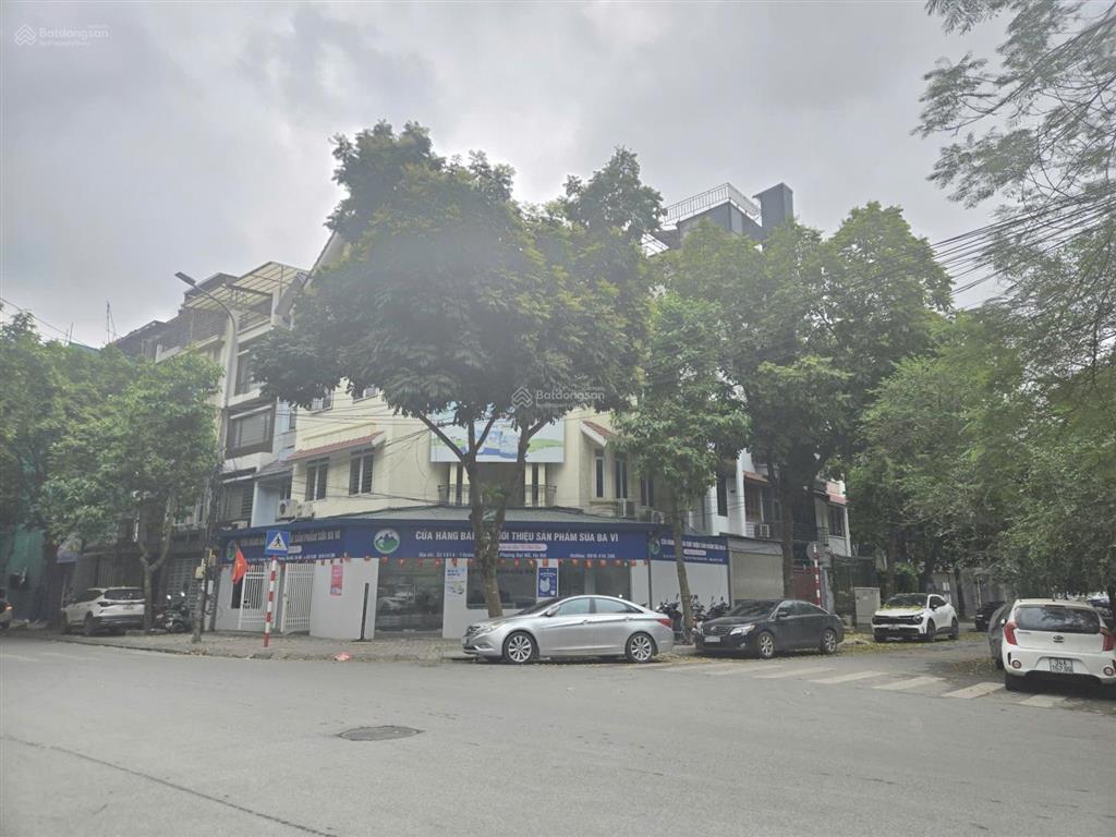 Chính chủ cần bán gấp biệt thự 120m2 lô góc mặt phố kđt trung văn  vinaconex 3 giá 39 tỷ.