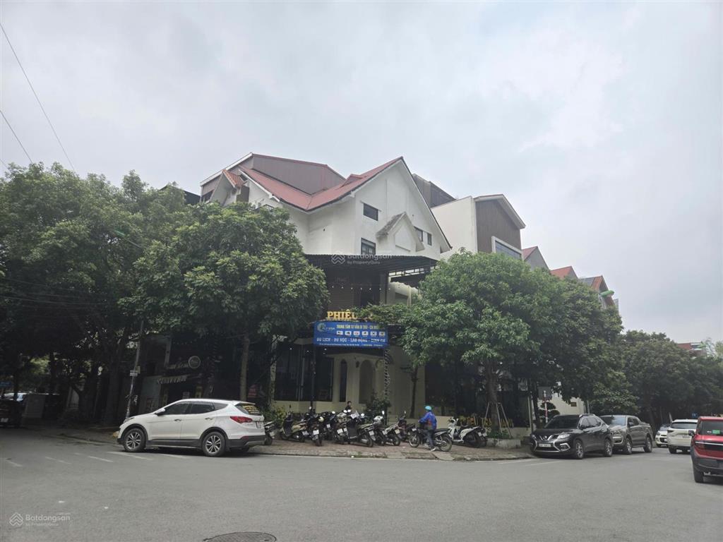 Chính chủ cần bán gấp biệt thự 120m2 lô góc mặt phố kđt trung văn  vinaconex 3 giá 39 tỷ.