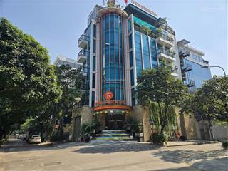 Cần bán gấp tòa nhà văn phòng 152m2 mặt tiền 8m khu đất đầu giá 3ha đường đức diễn giá 45 tỷ.