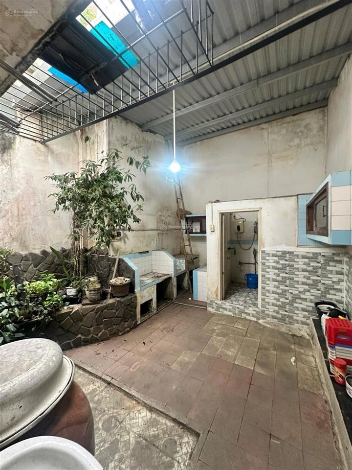 Dương bá trạc 4 x 20 xe hơi vào nhà, gần cầu nguyễn văn cừ