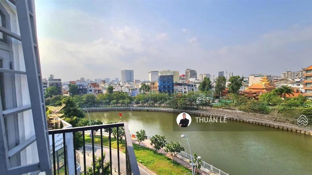 Vị trí độc tôn  toàn cảnh 360 độ. nhà 6tầng, dt~140m2, mặt tiền trường sa no1 quận 1, 14.99 tỷ