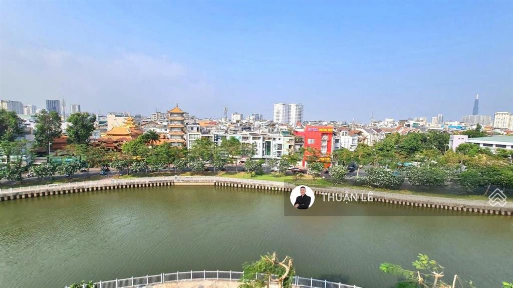 Vị trí độc tôn  toàn cảnh 360 độ. nhà 6tầng, dt~140m2, mặt tiền trường sa no1 quận 1, 14.99 tỷ