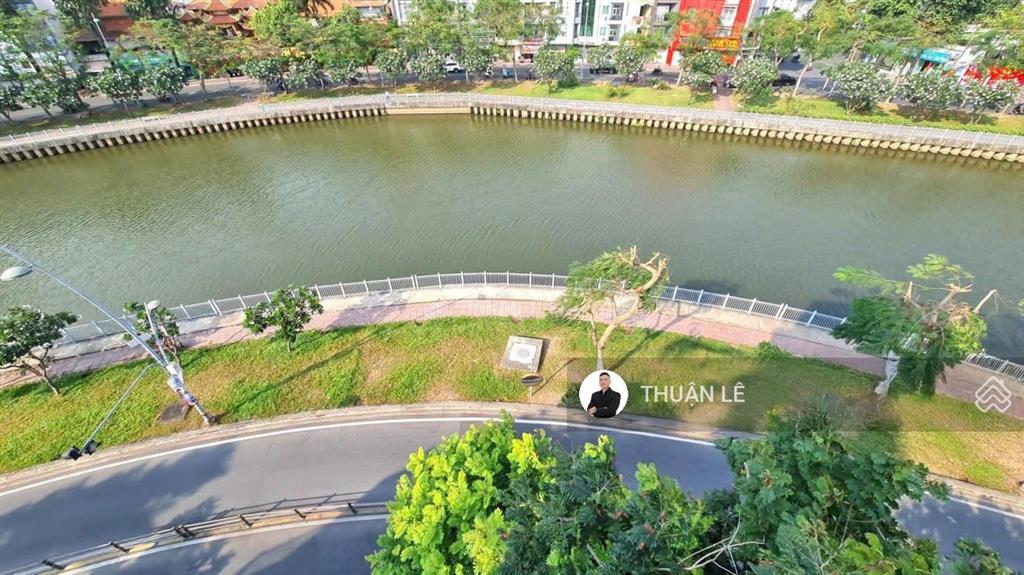 Vị trí độc tôn  toàn cảnh 360 độ. nhà 6tầng, dt~140m2, mặt tiền trường sa no1 quận 1, 14.99 tỷ