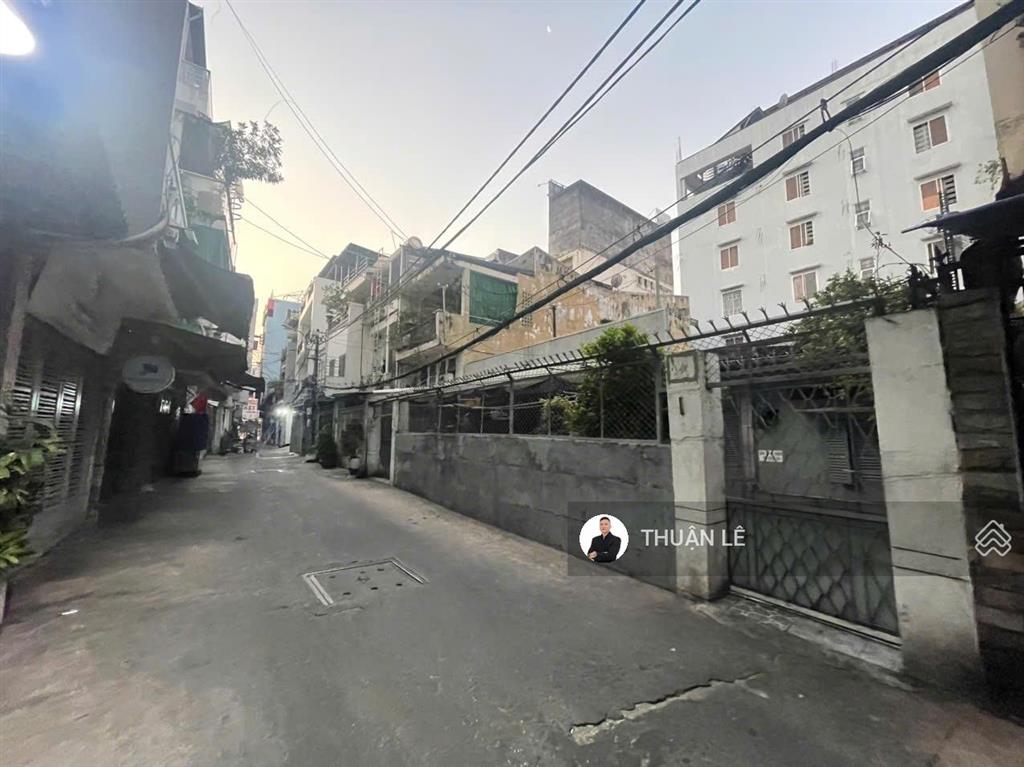 Hiếm thấy! khuôn đất lớn hiếm có 283,1m2(12,5x24m) không lỗi phong thuỷ  cách hàng xanh đúng 200m