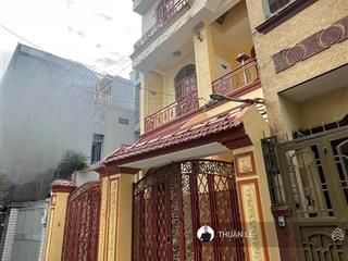 Hxh 7 chỗ sát mặt tiền phan xích long. ngang lớn 8x20m. nhà mới 3 tầng vào ở ngay. chỉ 23tỷ còn tl