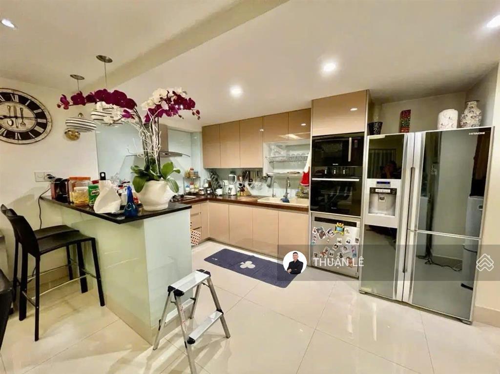 Bề ngang lớn 12m! hxh nam kỳ khởi nghĩa & trần quốc toảnquận 3, 4tầng + thang máy. nhà mới ở ngay