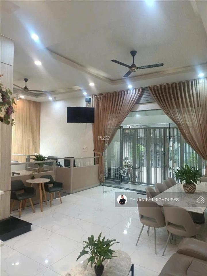 Villa phố! ngang 9,5m x 15m. dt ~ 400m2. hẻm ô tô vào nhà, đường mai thị lựu, q.1, 4 tầng/thang máy