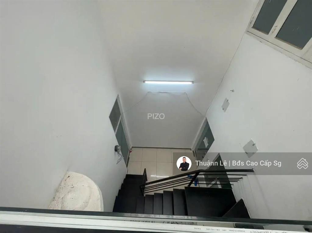Bán gấp nhà hẻm xe hơi 6m. hoàng hoa thám. ngang đẹp(5mx23m)2 tầng, tiện xây mới ở, chdv, hotel,...