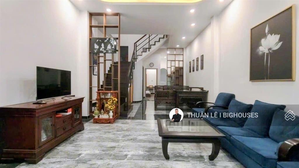 Hạ 2 tỷ bán gấp ! nhà mới đẹp 5m x 18m  vào ở ngay. hẻm 236/ điện biên phủ  sát quận 1 , nhà 3tst