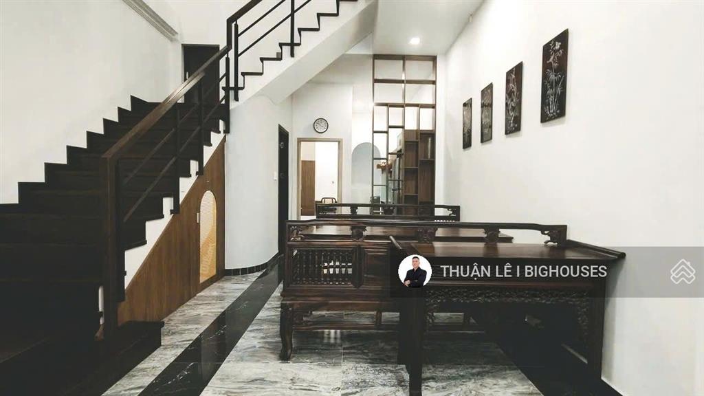 Hạ 2 tỷ bán gấp ! nhà mới đẹp 5m x 18m  vào ở ngay. hẻm 236/ điện biên phủ  sát quận 1 , nhà 3tst