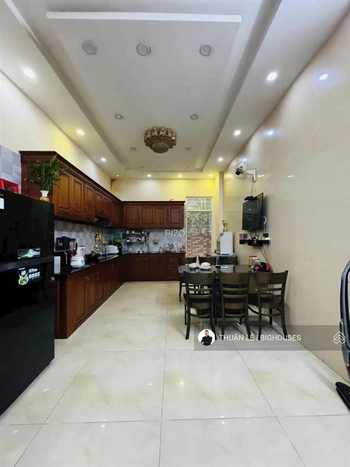 Bán nhà mặt tiền khu đinh tiên hoàng sát đakao, quận 1, 4m x 16m, nhà mới, đẹp 4 tầng / 5 pn lớn
